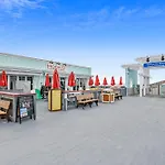 Boardwalk Beach Resort #1402 By Book That Condo