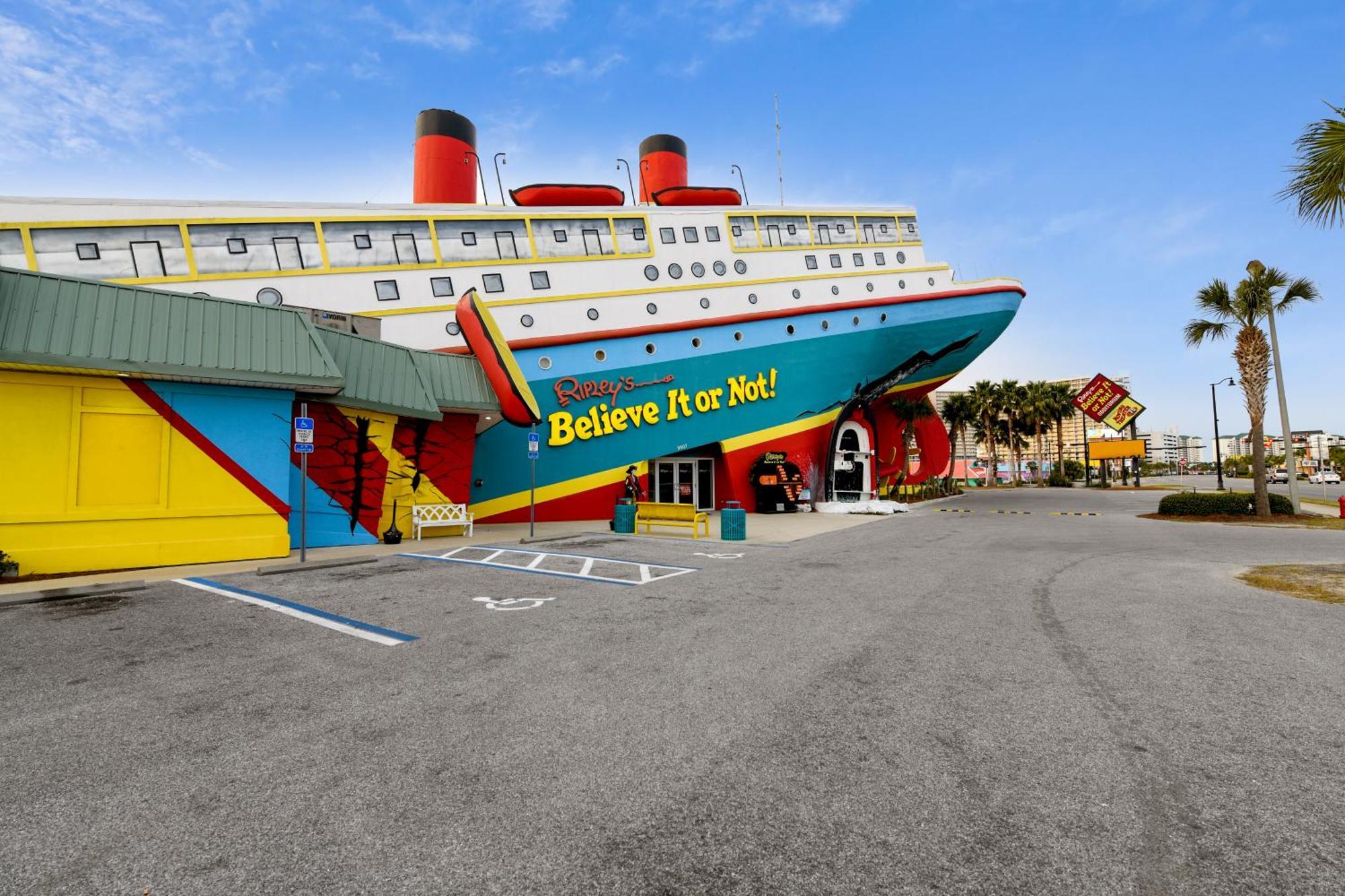 Boardwalk #1402 By Book That Panama City Beach